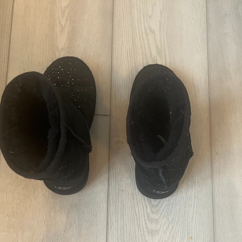 Girls Black Ugg Boots with Silver Sparkles Size 1
